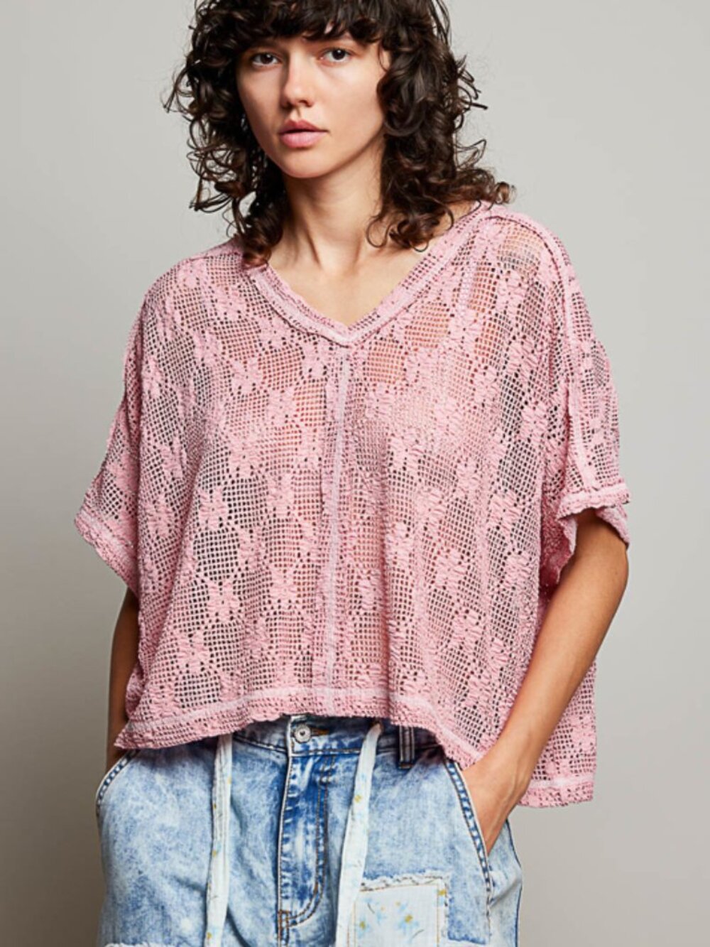 287 | Crochet Boxy V Dusty Rose Top POL